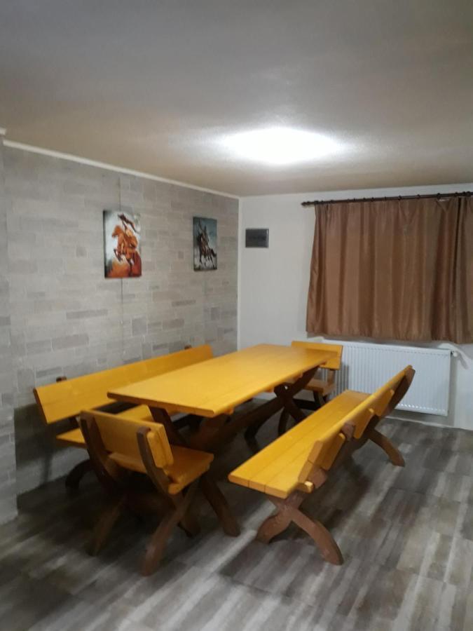 Casa Haiducilor Hotel Predeál Kültér fotó